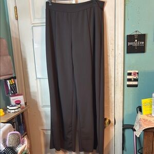 Heimish USA Size 2X. Elegant Gray Wide-Leg Pants